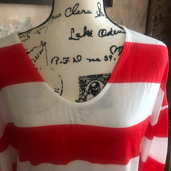 WIDE STRIPE MEDIUM SOFT V NECK TOP NWT - Picture 4 of 5